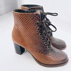 Zinda Snake Skin Booties Sz 36